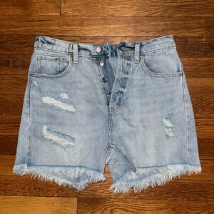 Wild Fable light wash denim shorts